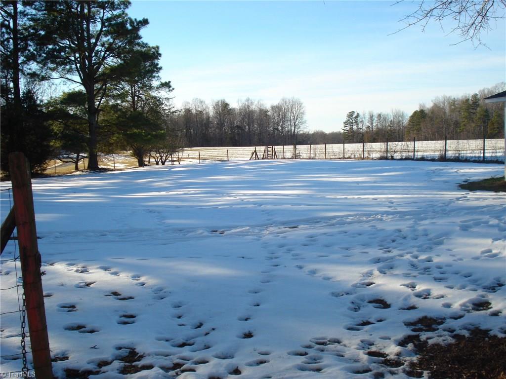 3299 Leonard Road Lexington, NC 27295 - Photo 7 of 26 Gallery Image 7