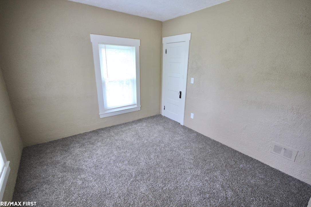 17260 Fish Lake Road Holly, MI 48442 - Photo 17 of 59 50045866-16.JPG