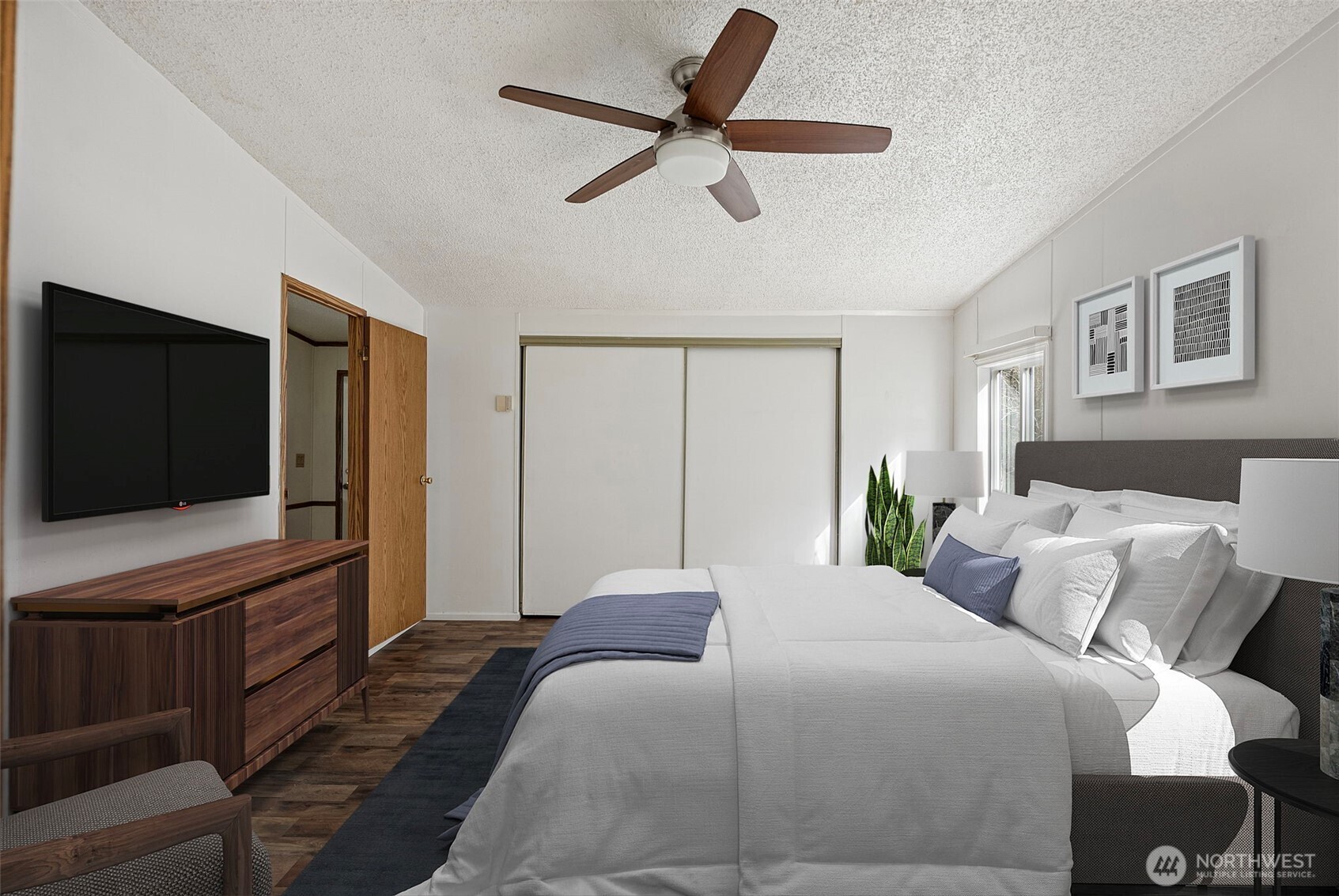 6044 Southwest Old Clifton Road Port Orchard, WA 98367 - Photo 13 of 36