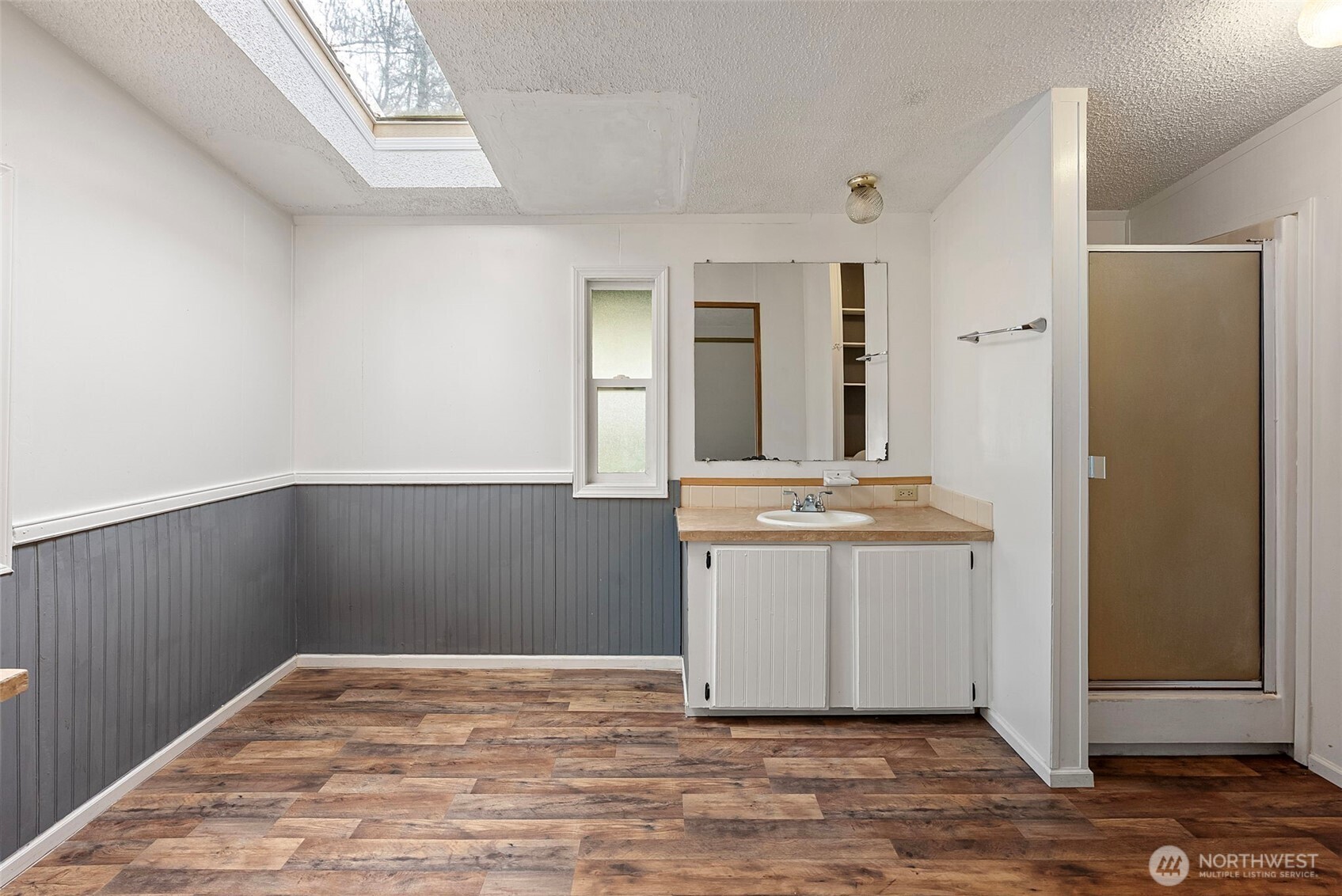 6044 Southwest Old Clifton Road Port Orchard, WA 98367 - Photo 15 of 36