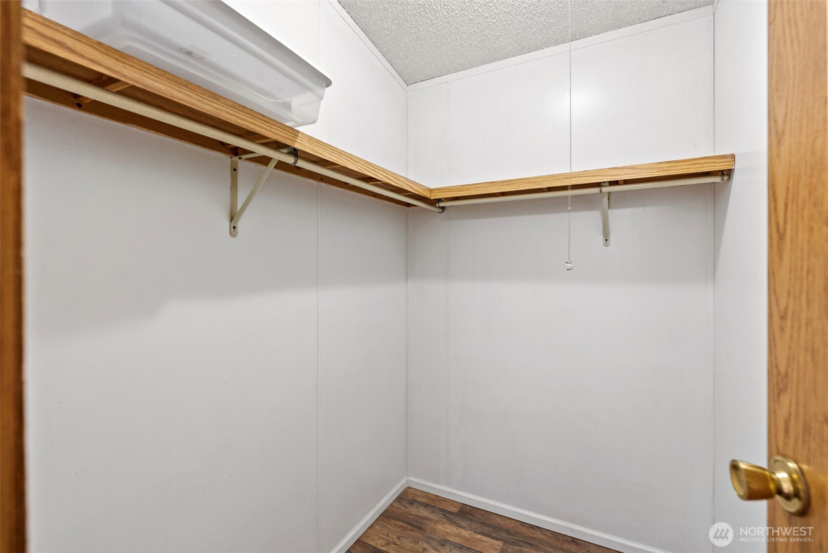 6044 Southwest Old Clifton Road Port Orchard, WA 98367 - Photo 19 of 36