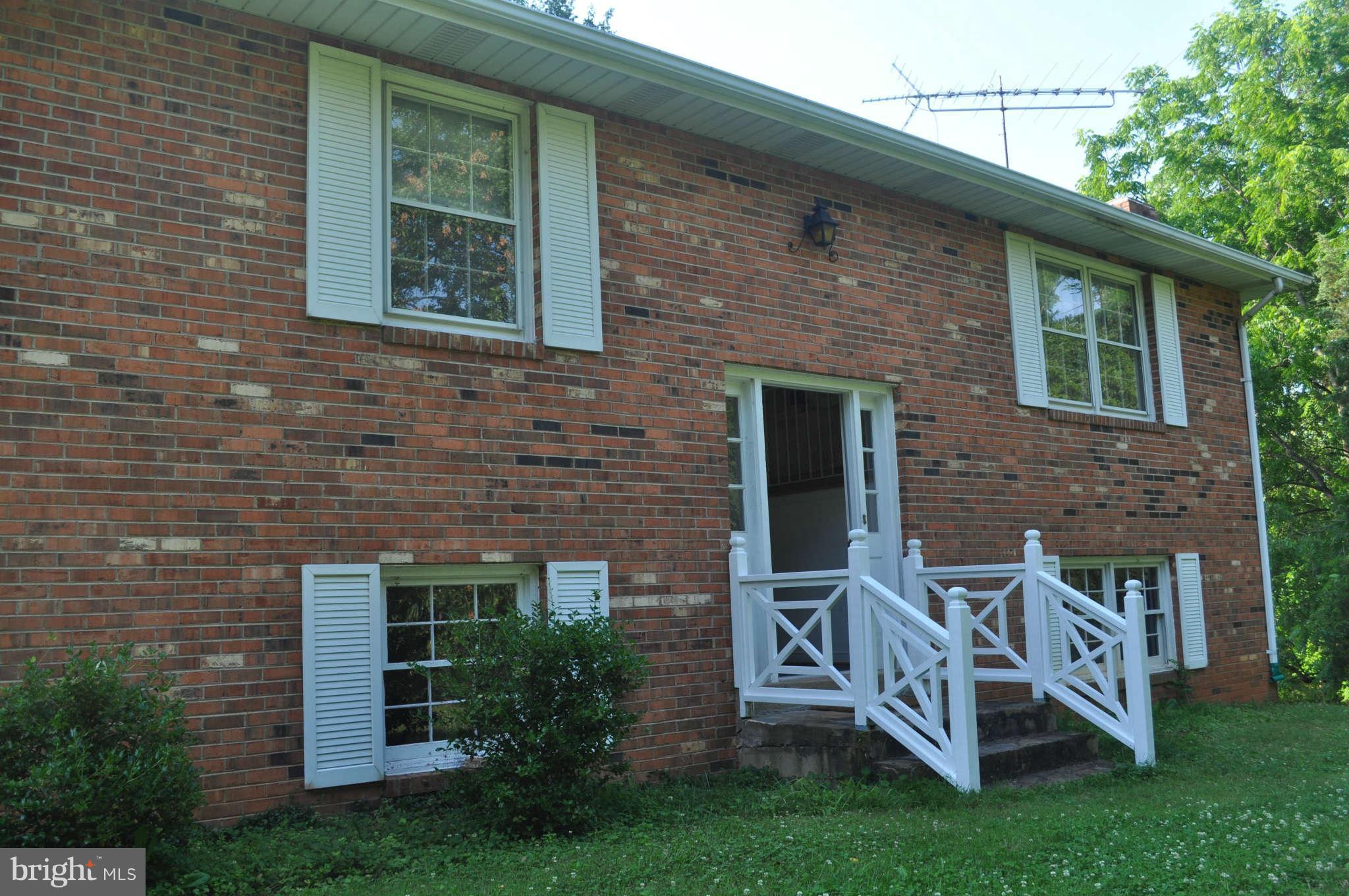 9223 Old Waterloo Road Warrenton, VA 20186 - Photo 2 of 28 Exterior General
