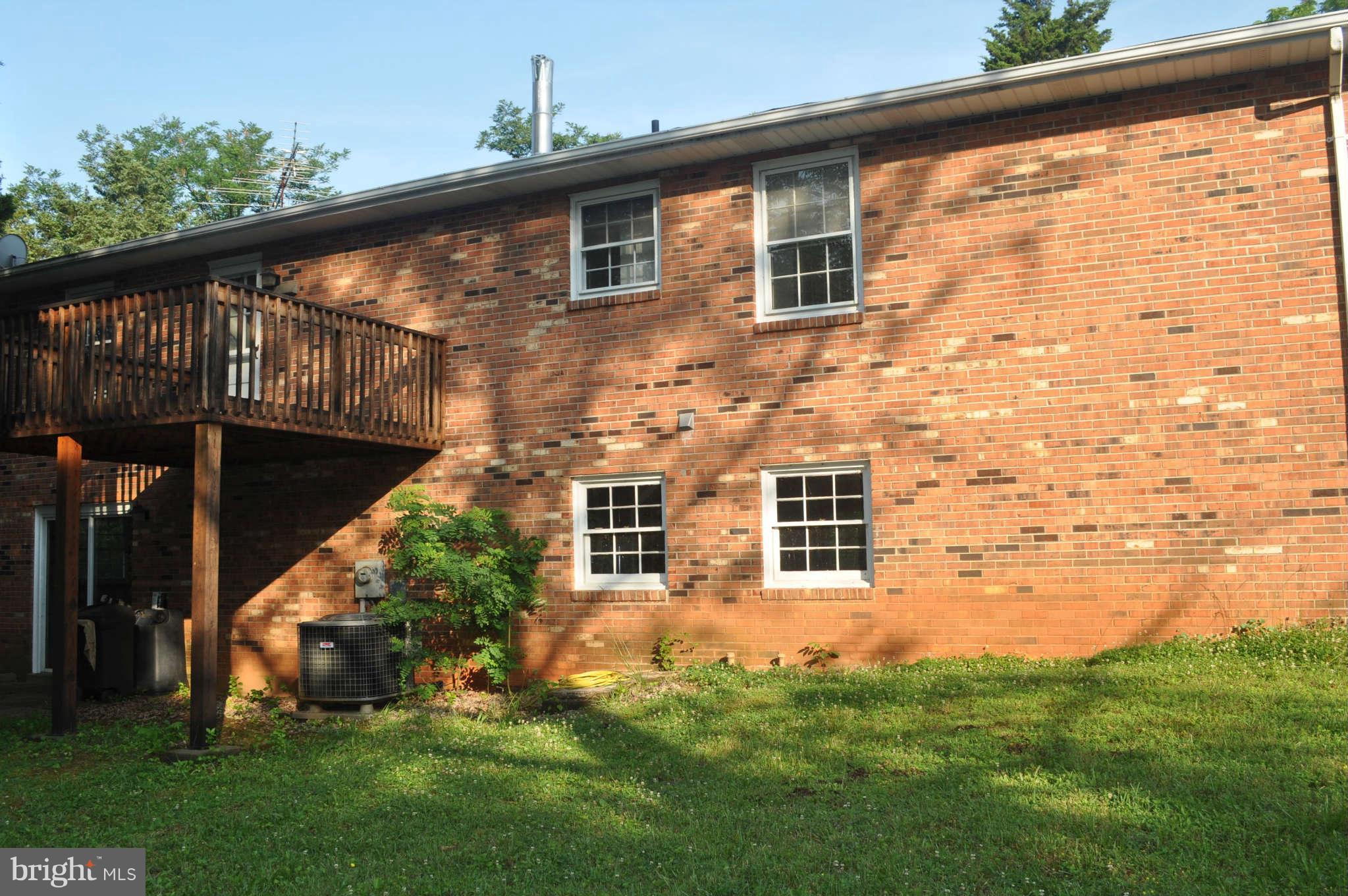 9223 Old Waterloo Road Warrenton, VA 20186 - Photo 12 of 28 Exterior Rear