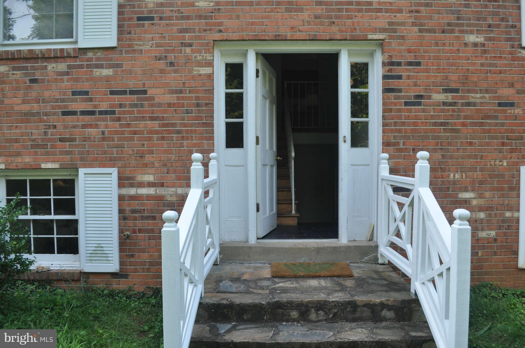 9223 Old Waterloo Road Warrenton, VA 20186 - Photo 13 of 28 Exterior Front