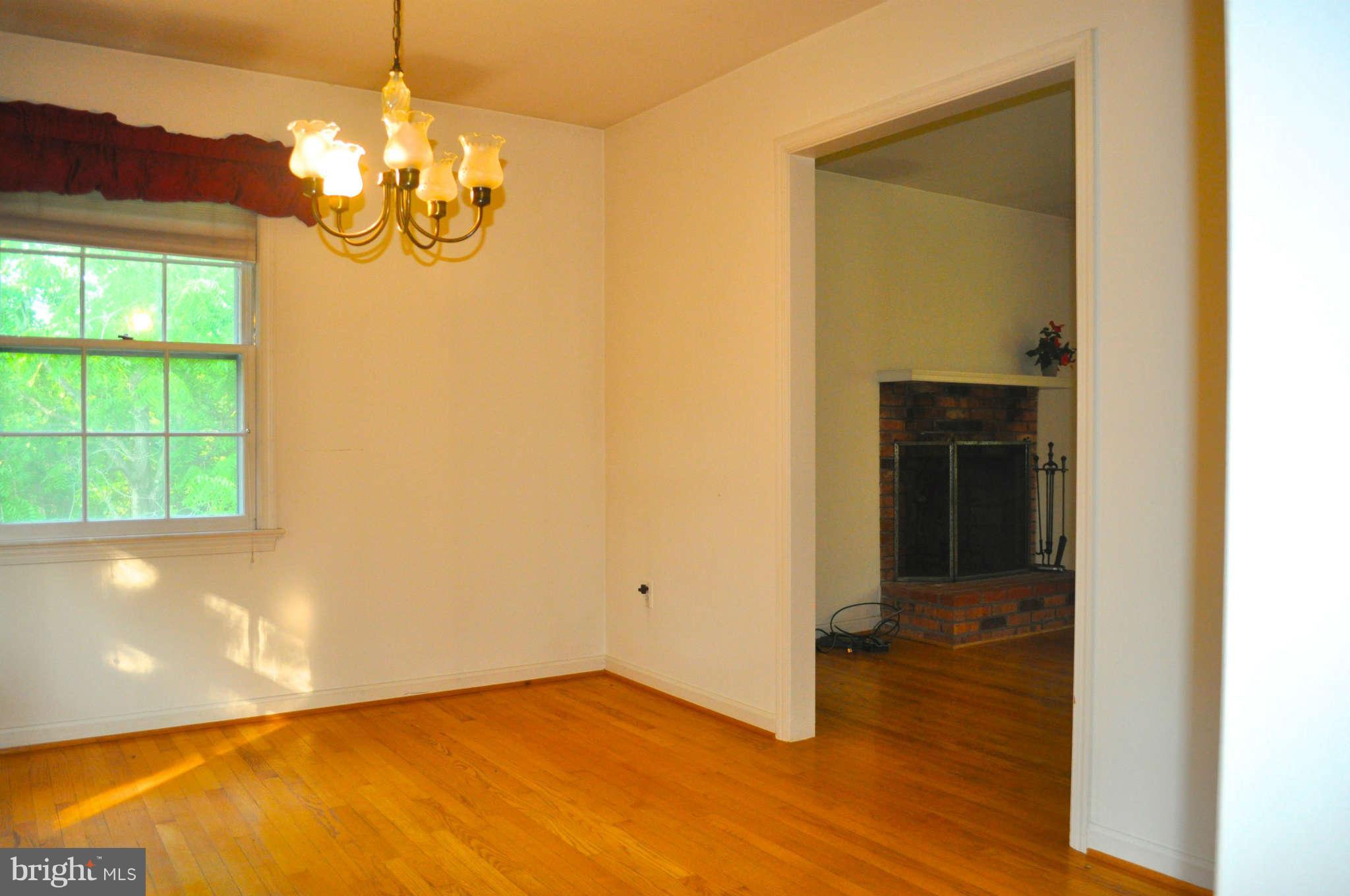 9223 Old Waterloo Road Warrenton, VA 20186 - Photo 18 of 28 Dining Room