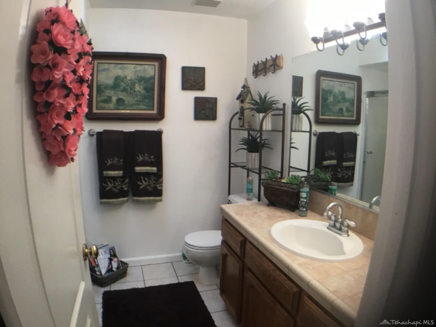 449 Apple Way Tehachapi, CA 93561 - Photo 12 of 26 Bathroom 1