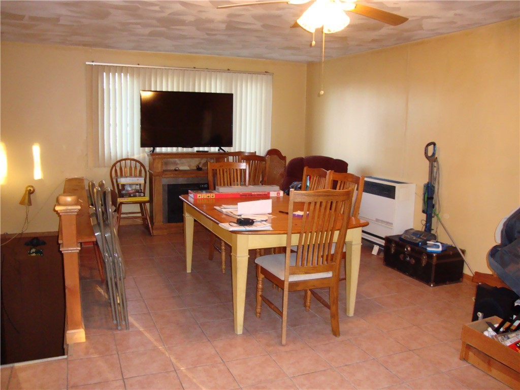 43 Lydia Road Coventry, RI 02816 - Photo 6 of 12 family room