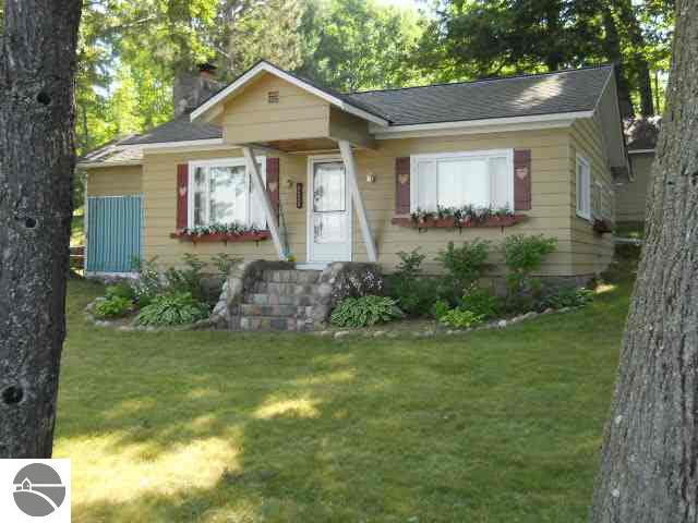 2297 South Martin Road Lupton, MI 48635 - Photo 3 of 17 1756613-2.JPG