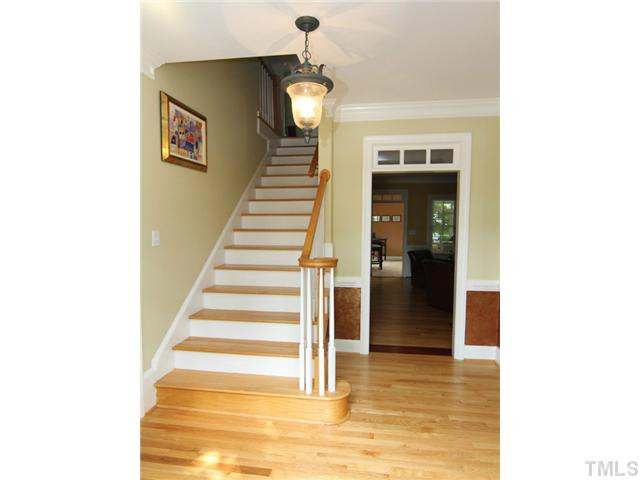 4020 Grayson Ridge Court Raleigh, NC 27613 - Photo 4 of 24 Spacious home w/ 3492 sq. ft., 4 bedrooms, 3.5 bath Foyer