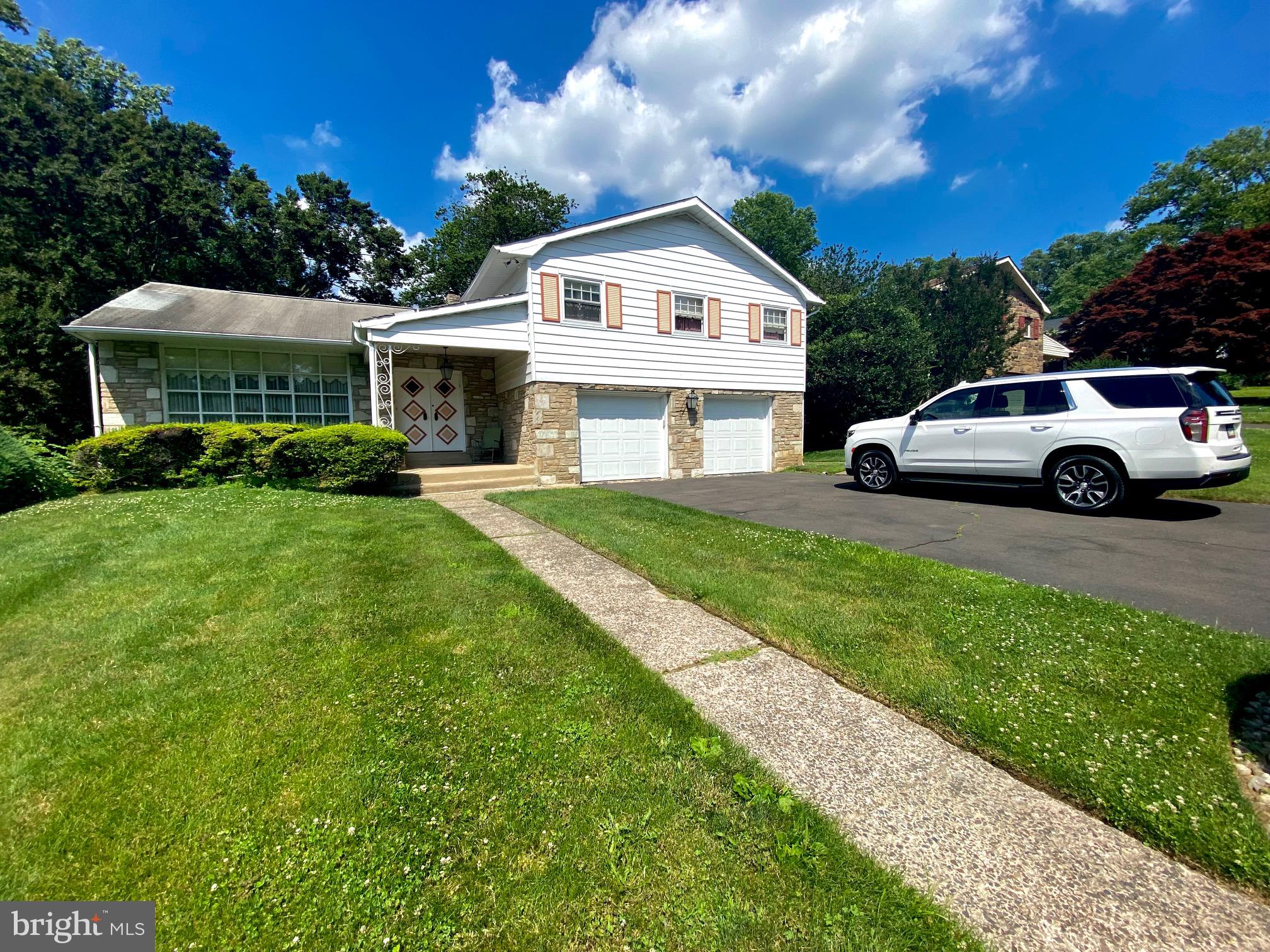 1471 Autumn Road Jenkintown, PA 19046 - Photo 2 of 40