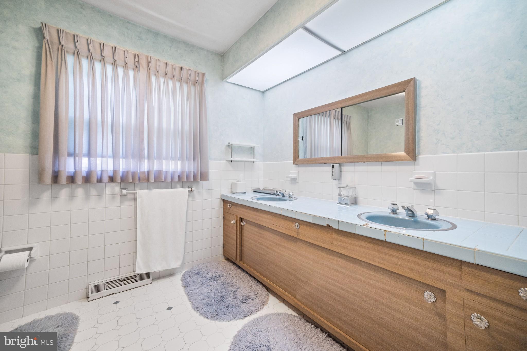 1471 Autumn Road Jenkintown, PA 19046 - Photo 25 of 40
