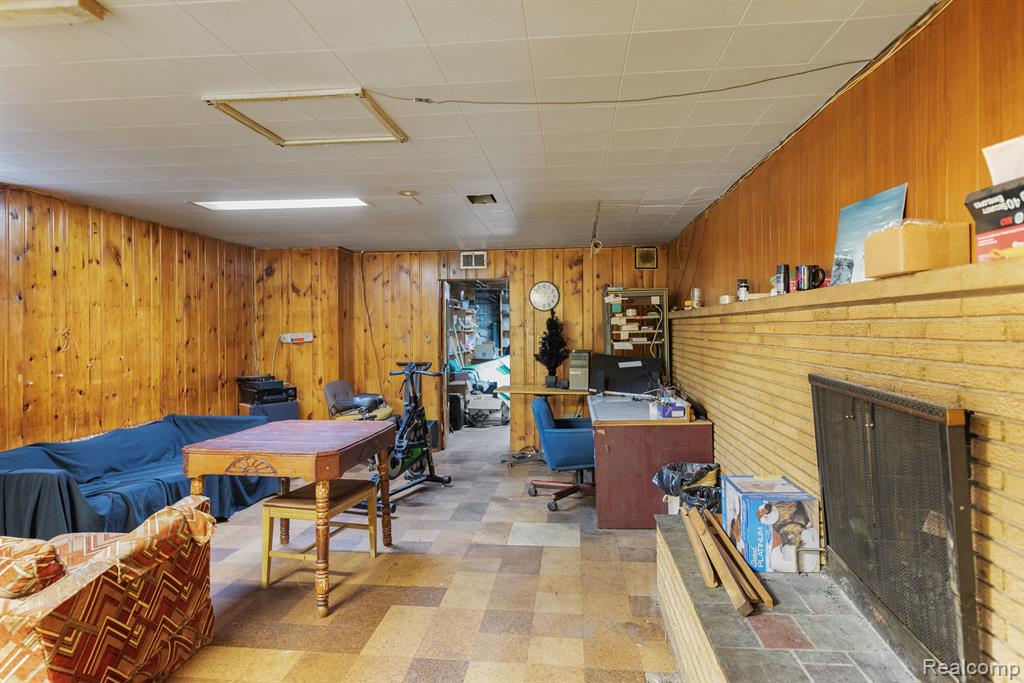27026 Meadowbrook Road Redford, MI 48239 - Photo 20 of 27 Gallery Image 20