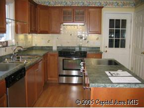 15 Royal Road Springfield, IL 62702 - Photo 3 of 8