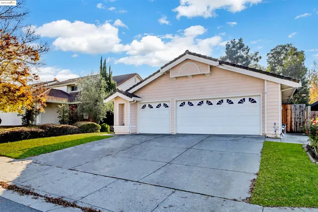 $699,999 | 4968 Buckboard Way, Richmond, CA 94803