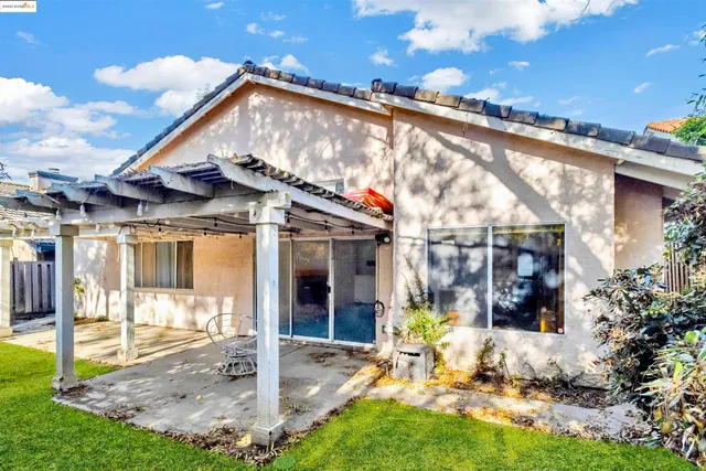 $699,999 | 4968 Buckboard Way, Richmond, CA 94803