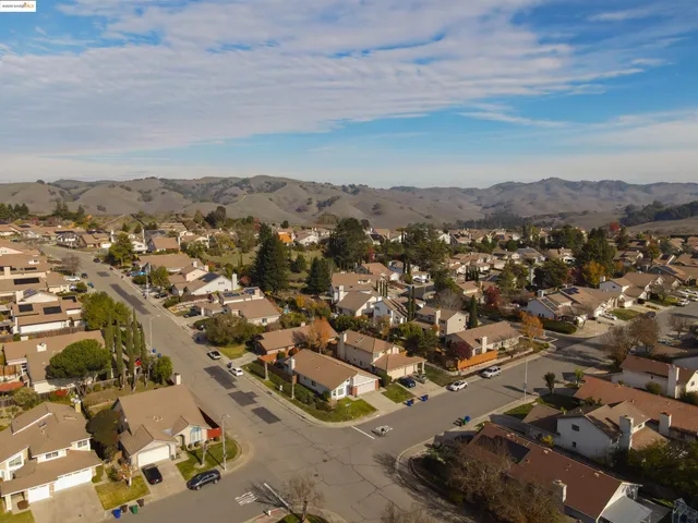 $699,999 | 4968 Buckboard Way, Richmond, CA 94803