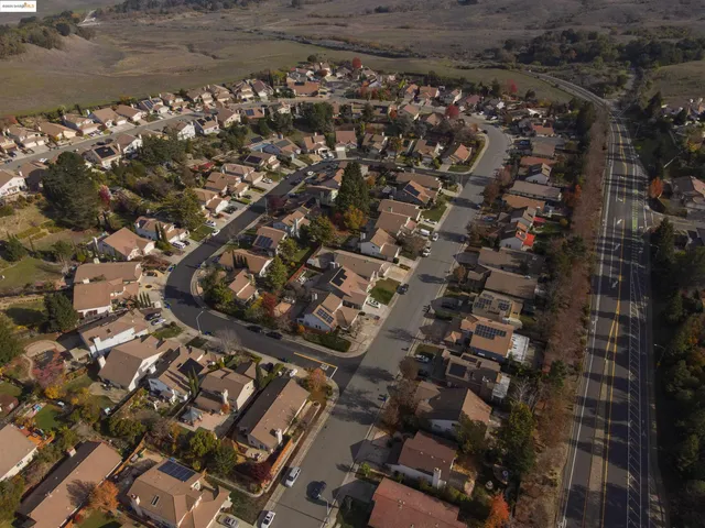 $699,999 | 4968 Buckboard Way, Richmond, CA 94803