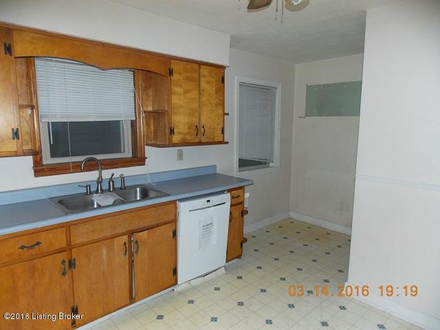 4622 Dohn Road Louisville, KY 40216 - Photo 4 of 9 Kitchen