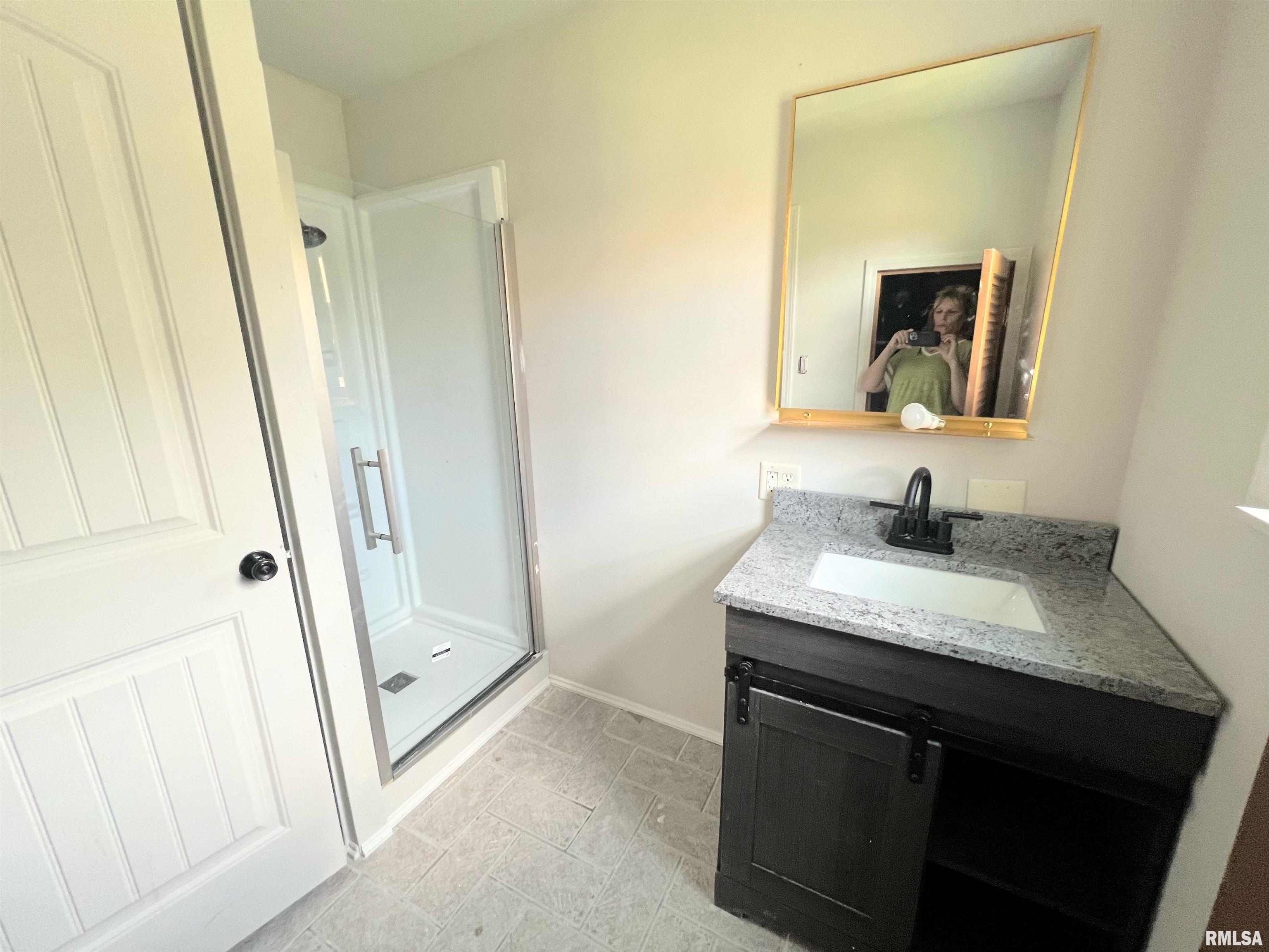 215 Seba Street Hurst, IL 62949 - Photo 7 of 9
