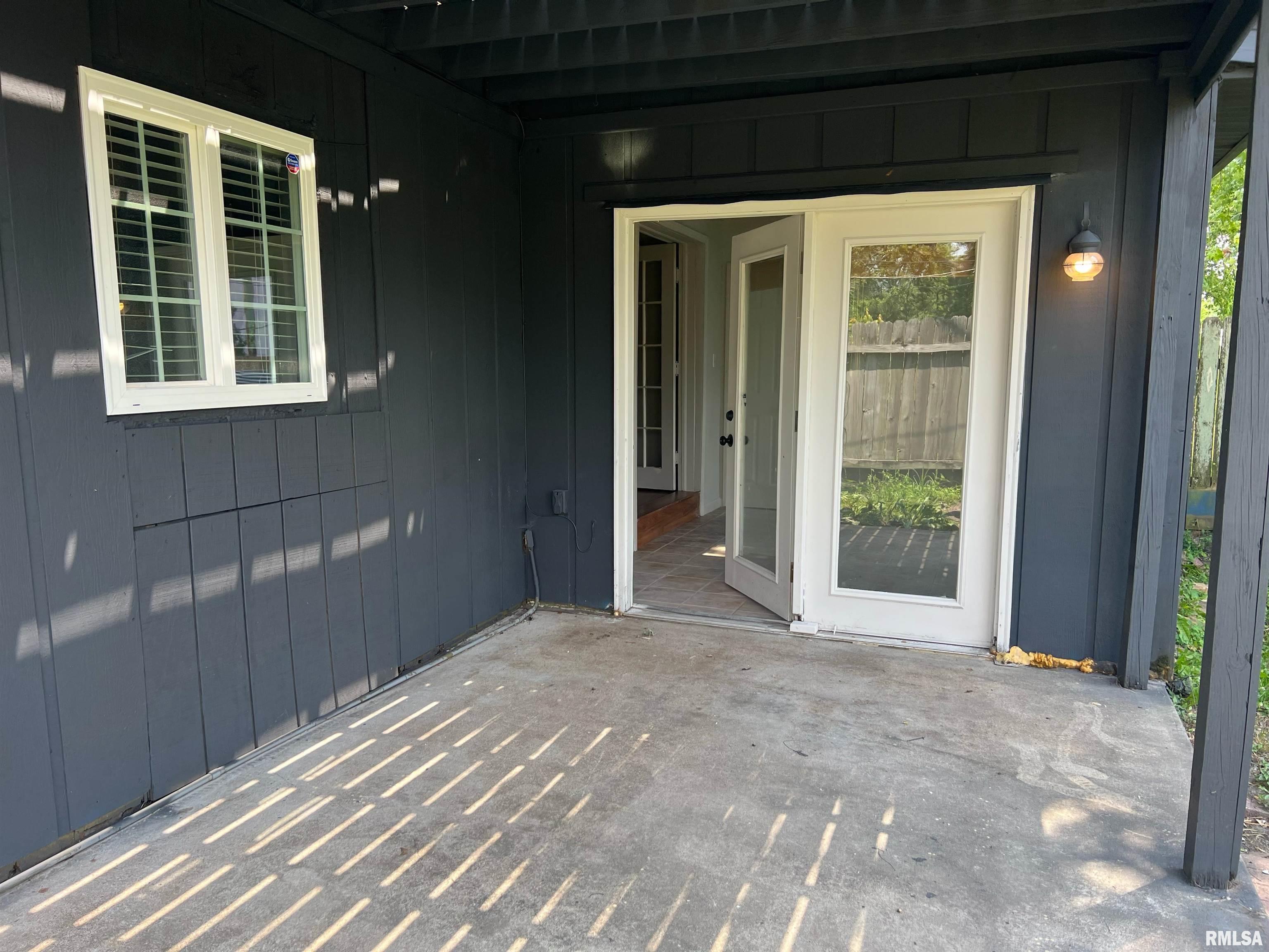 215 Seba Street Hurst, IL 62949 - Photo 8 of 9