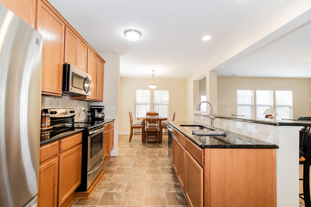 623 Longleaf Road Aberdeen, NC 28315 - Photo 11 of 37 623 Longleaf-19