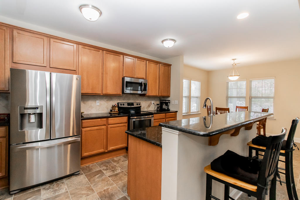 623 Longleaf Road Aberdeen, NC 28315 - Photo 8 of 37 623 Longleaf-11