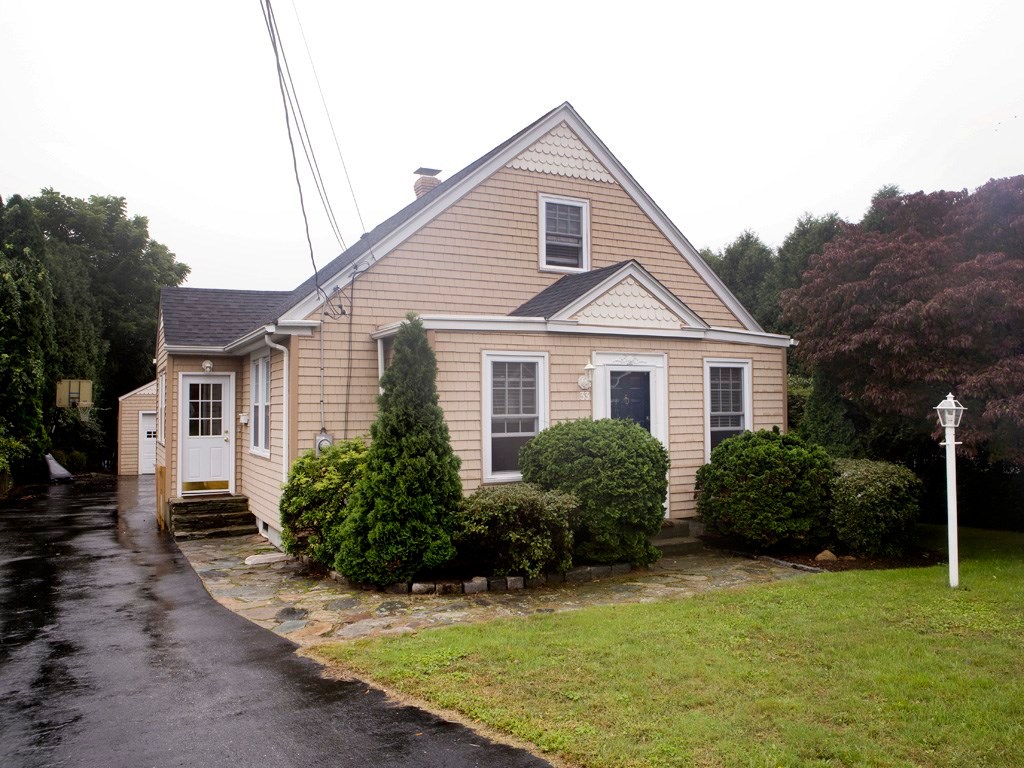 33 John Duggan Road Tiverton, RI 02878 - Photo 2 of 23 Gallery Image 2