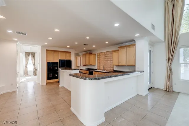 $4,585 | 313 Onyx Crest Street, Las Vegas, NV 89145