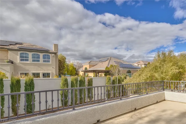 $4,585 | 313 Onyx Crest Street, Las Vegas, NV 89145