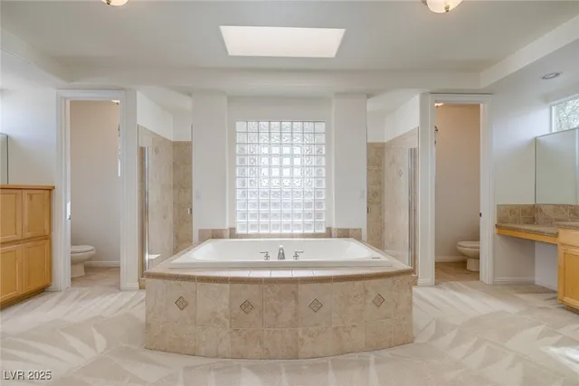 $4,585 | 313 Onyx Crest Street, Las Vegas, NV 89145