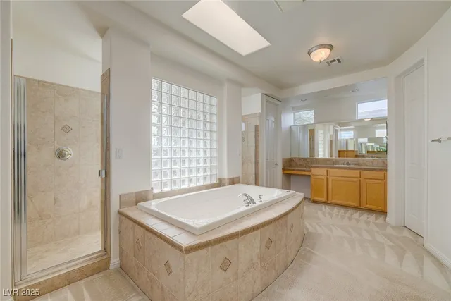 $4,585 | 313 Onyx Crest Street, Las Vegas, NV 89145