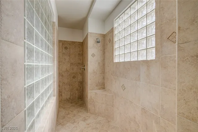 $4,585 | 313 Onyx Crest Street, Las Vegas, NV 89145