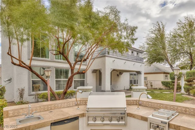 $4,585 | 313 Onyx Crest Street, Las Vegas, NV 89145