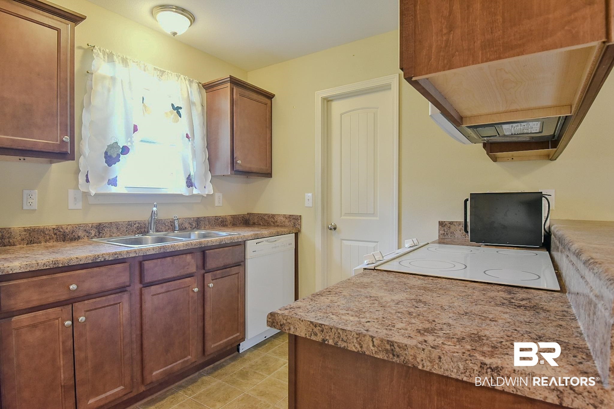 1562 Majesty Loop Foley, AL 36535 - Photo 10 of 21