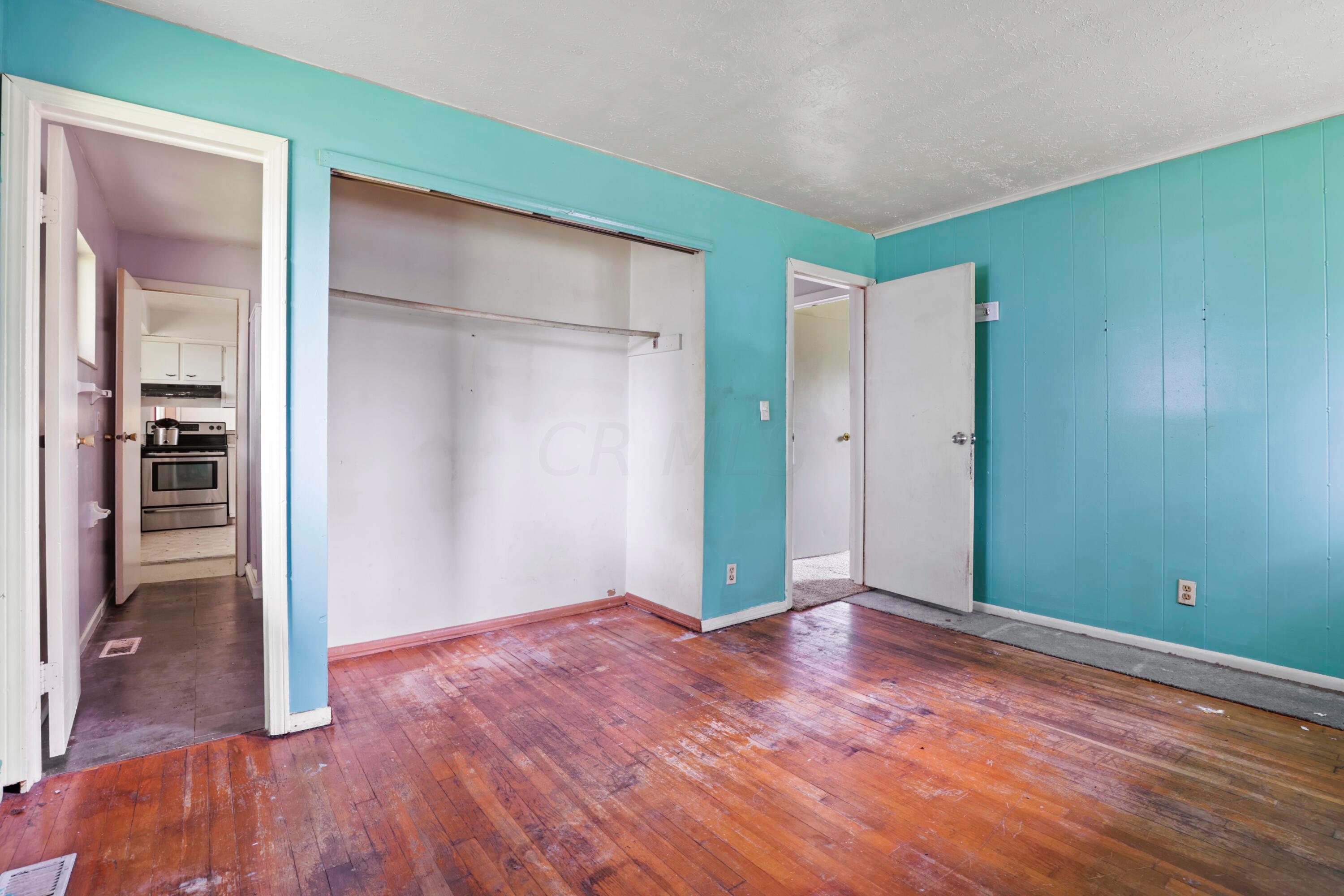 5044 Rotherham Road Columbus, OH 43232 - Photo 20 of 43 0N4A4181