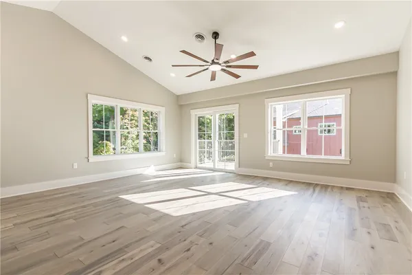 $2,950 | 640 Jefferson Avenue, Unit H4, Perinton, NY 14450