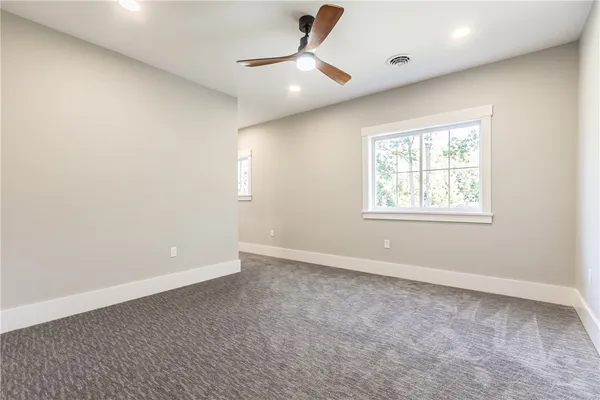 $2,950 | 640 Jefferson Avenue, Unit H4, Perinton, NY 14450