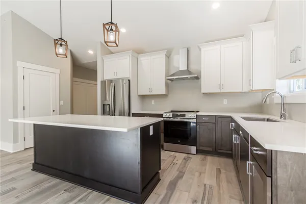 $2,950 | 640 Jefferson Avenue, Unit H4, Perinton, NY 14450