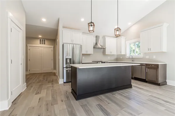 $2,950 | 640 Jefferson Avenue, Unit H4, Perinton, NY 14450