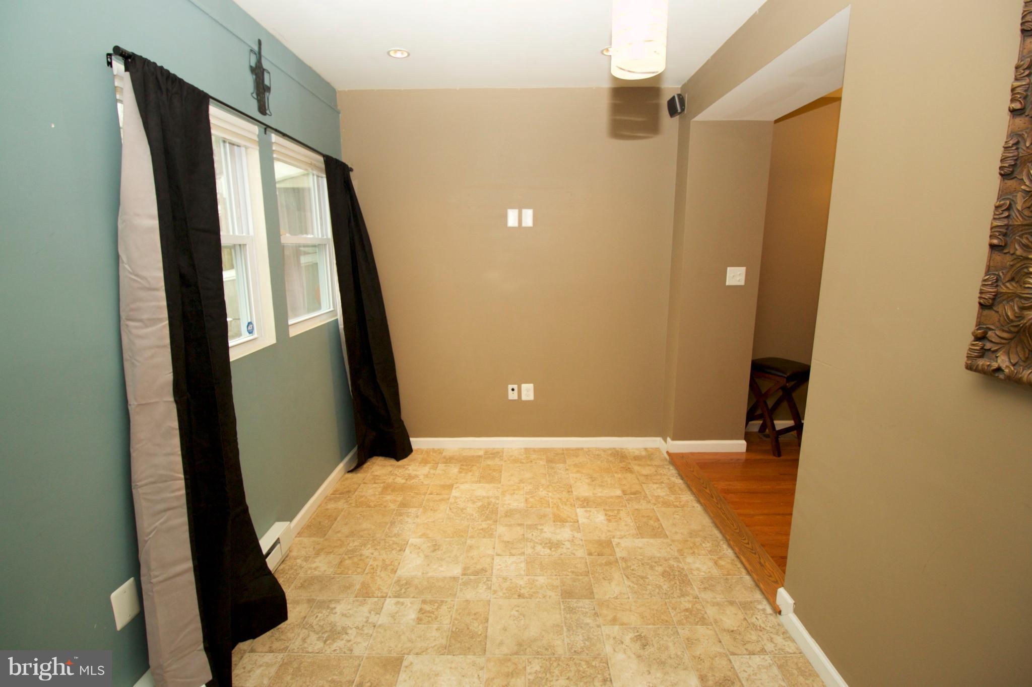 512 Old Riverside Road Baltimore, MD 21225 - Photo 17 of 38 a view of an empty room