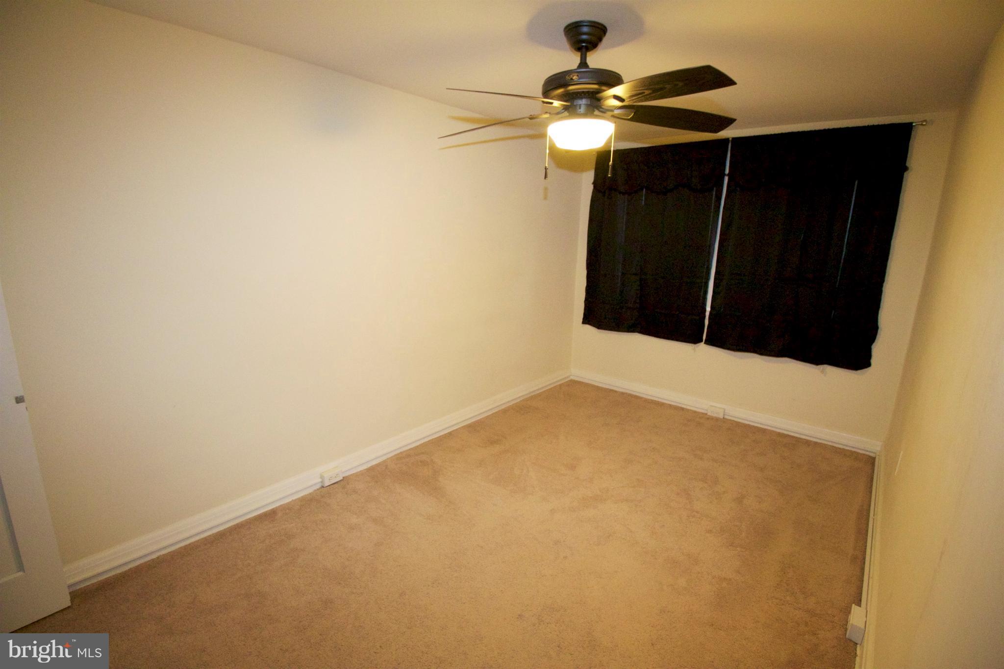 512 Old Riverside Road Baltimore, MD 21225 - Photo 28 of 38 a view of empty room