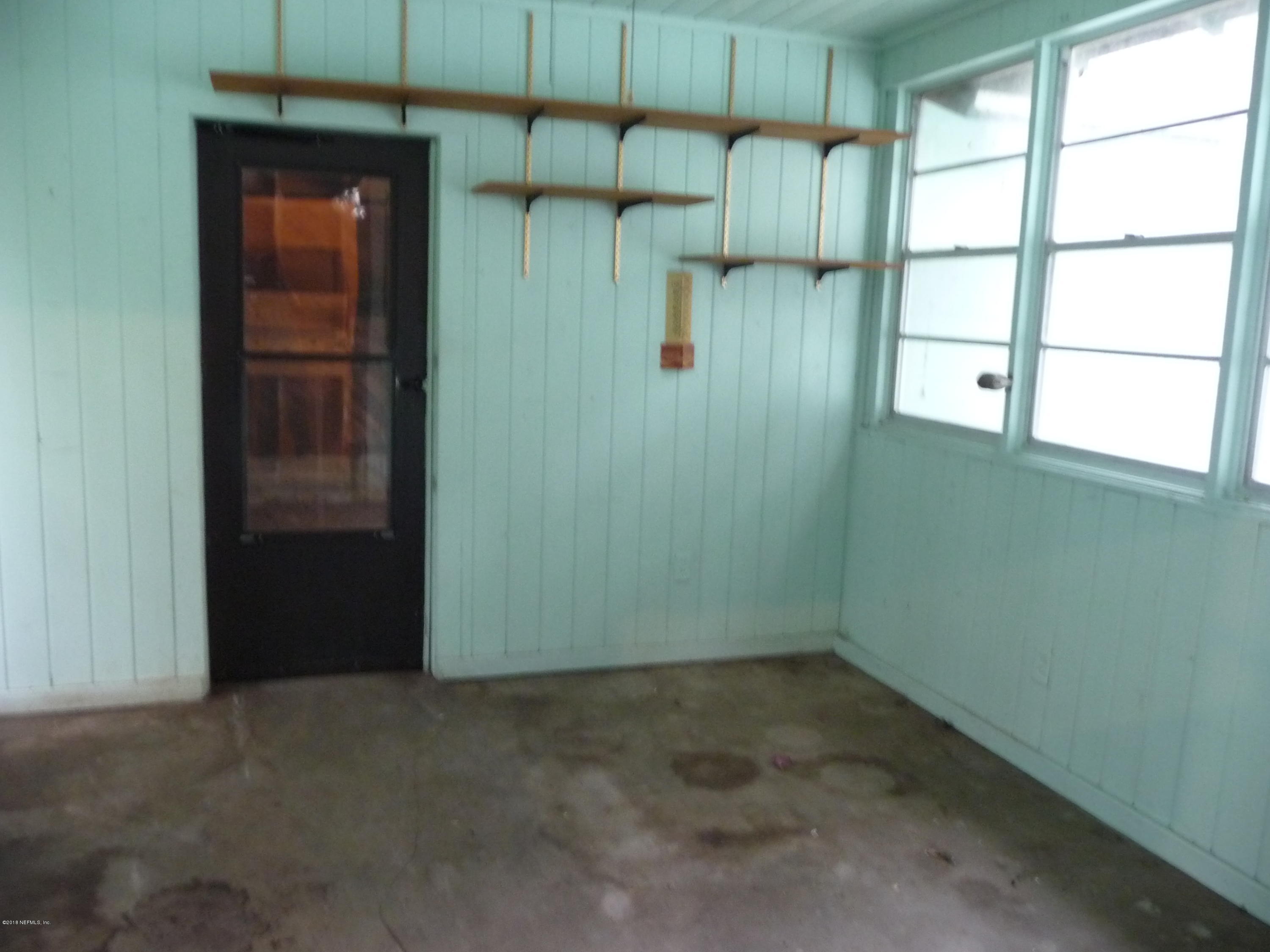 3600 Weaver Road Palatka, FL 32177 - Photo 9 of 16 LAUNDRY RM