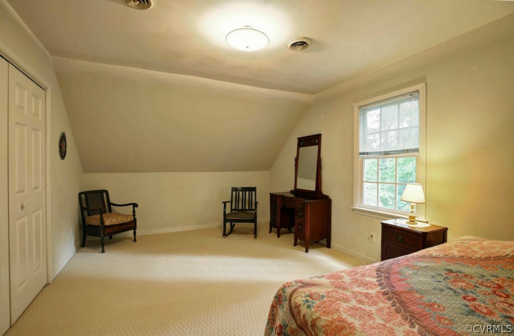 4327 Three Bridge Road Powhatan, VA 23139 - Photo 9 of 16 Gallery Image 9