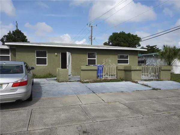 $3,595 | 2701 Northwest 21st Street, Fort Lauderdale, FL 33311