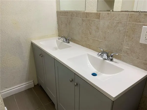 $3,595 | 2701 Northwest 21st Street, Fort Lauderdale, FL 33311