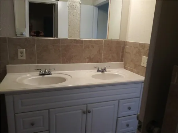 $3,595 | 2701 Northwest 21st Street, Fort Lauderdale, FL 33311