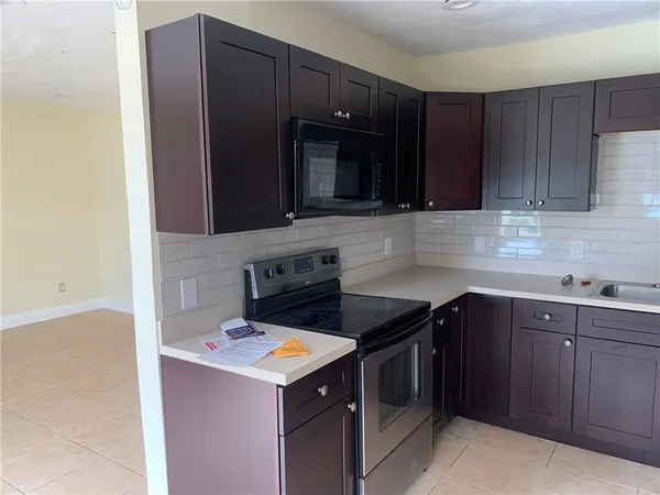 $3,595 | 2701 Northwest 21st Street, Fort Lauderdale, FL 33311