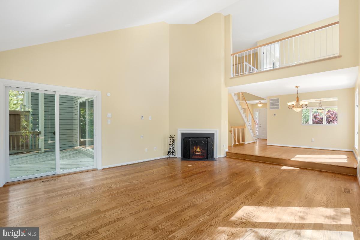11631 Chapel Cross Way Reston, VA 20194 - Photo 21 of 57