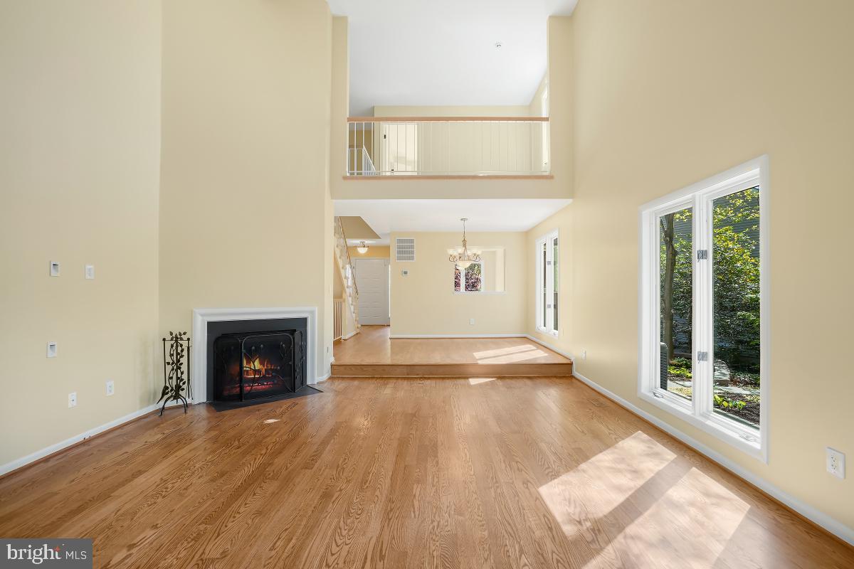 11631 Chapel Cross Way Reston, VA 20194 - Photo 22 of 57