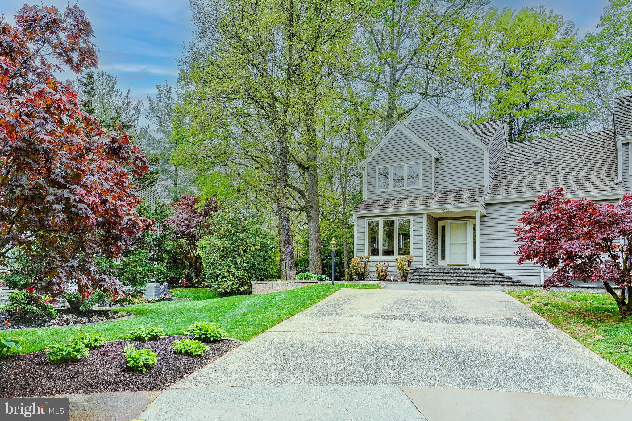 11631 Chapel Cross Way Reston, VA 20194 - Photo 3 of 57